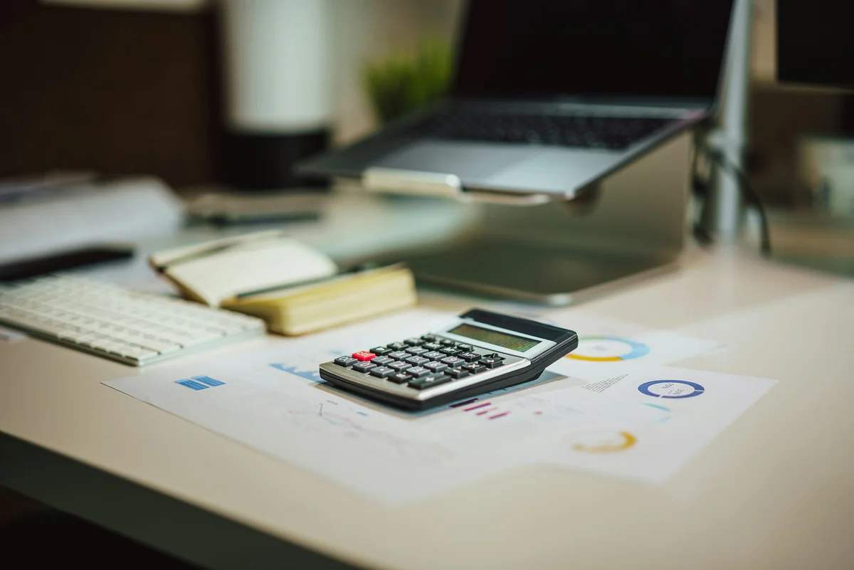 Monthly vs Annual vs 3-Year Hosting Plans: Which Saves More?